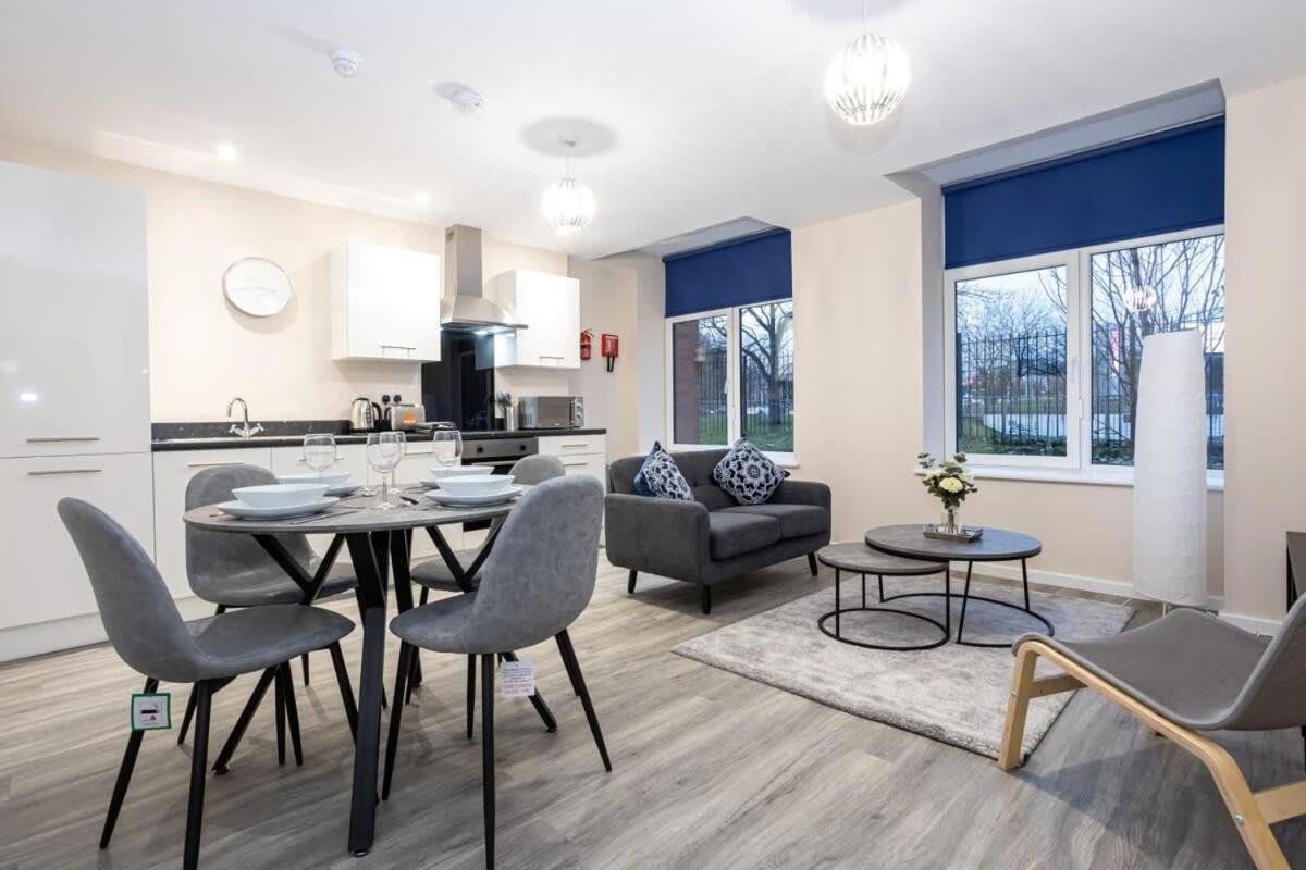 Lovely 1 Bedroom Apartment In Manchester Exterior photo