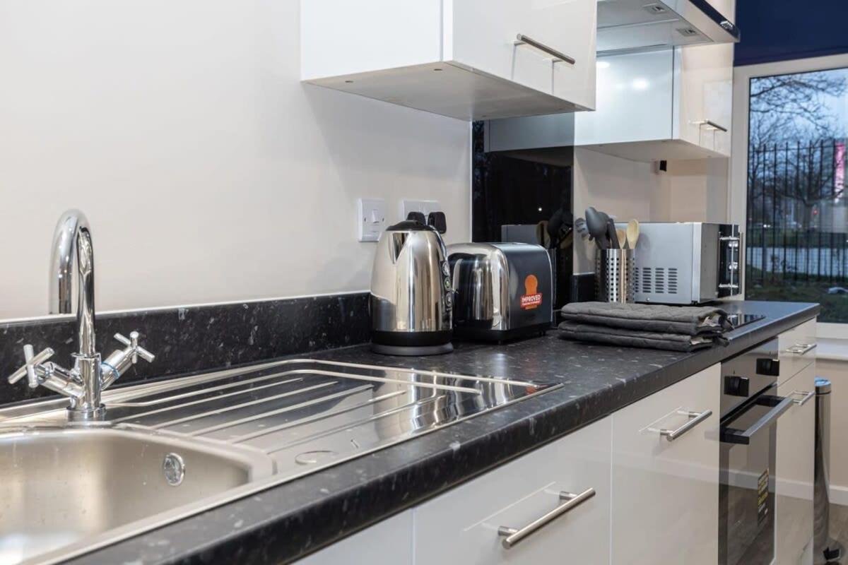 Lovely 1 Bedroom Apartment In Manchester Exterior photo